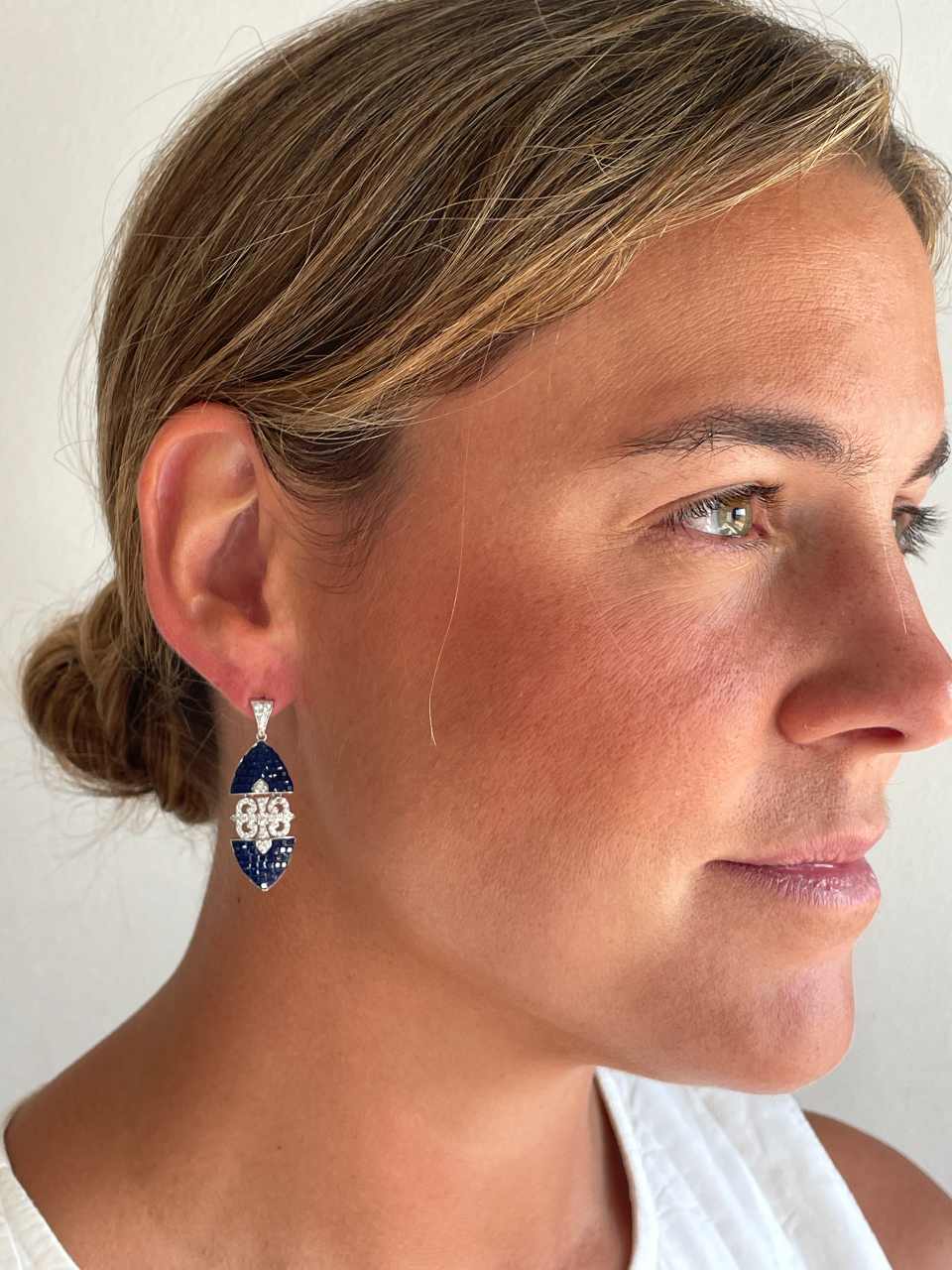 Pendientes LYRA, en plata 1ª ley con circonitas en engaste invisible