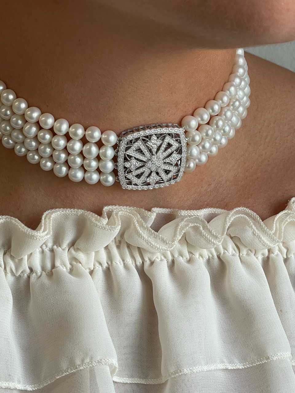 Choker MATILDE de perlas chinas con centro de plata y circonitas
