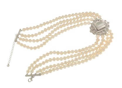 ADELAIDA choker made of Chinese pearls with a silver center and cubic zirconia
