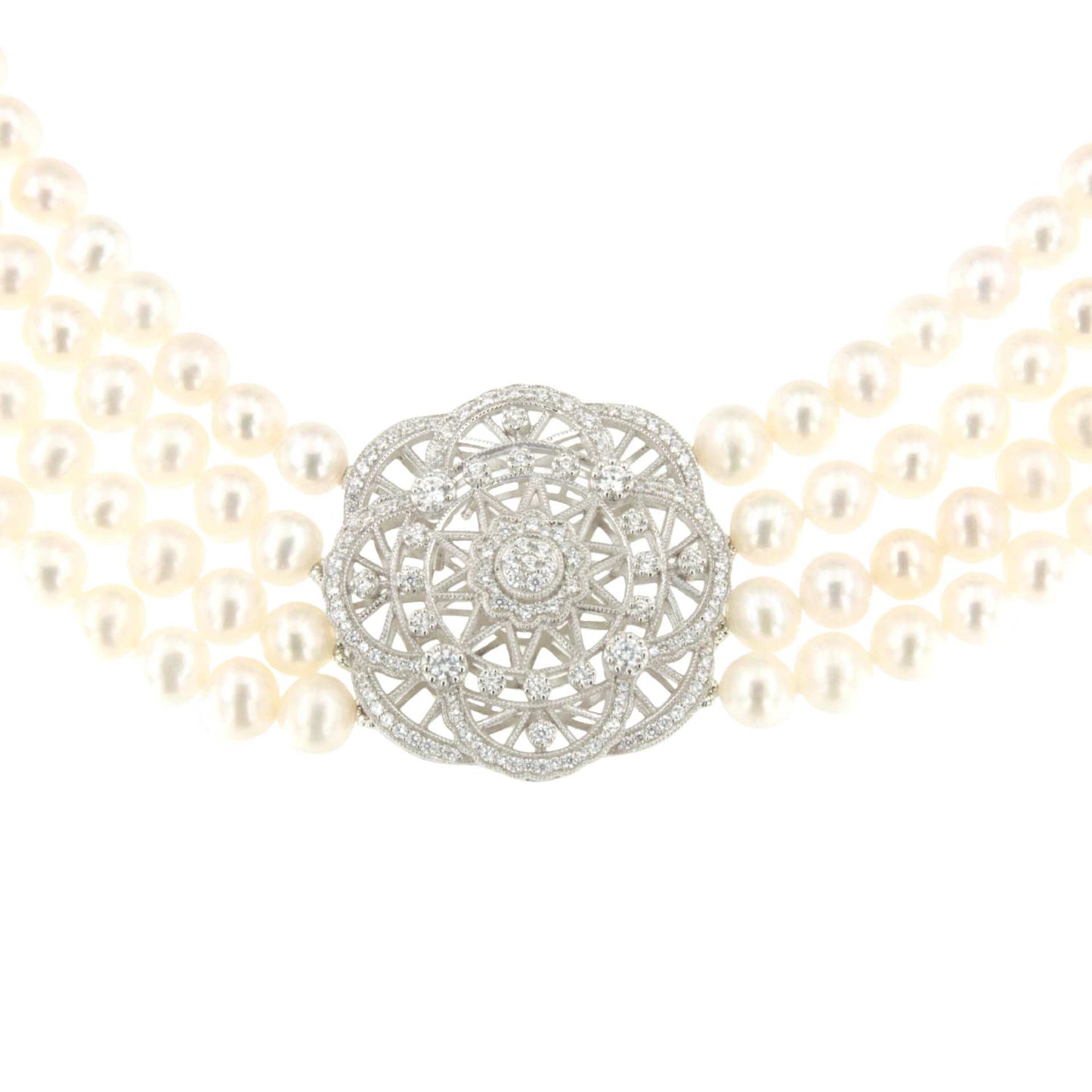 CLAUDIA choker made of Chinese pearls with a silver center and cubic zirconia