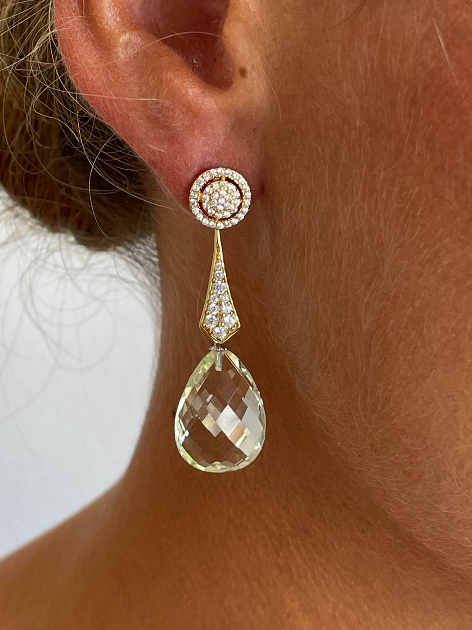 Alargador BEQUIA triangular de plata de ley y circonitas