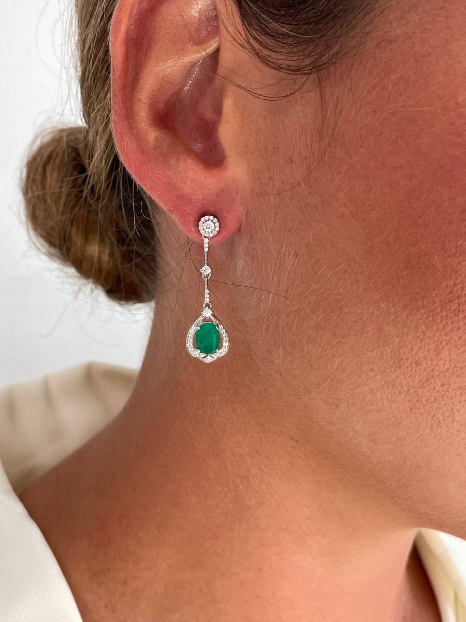 Pendientes TORTUGA largos en cuarzo esmeralda/ polvo de coral