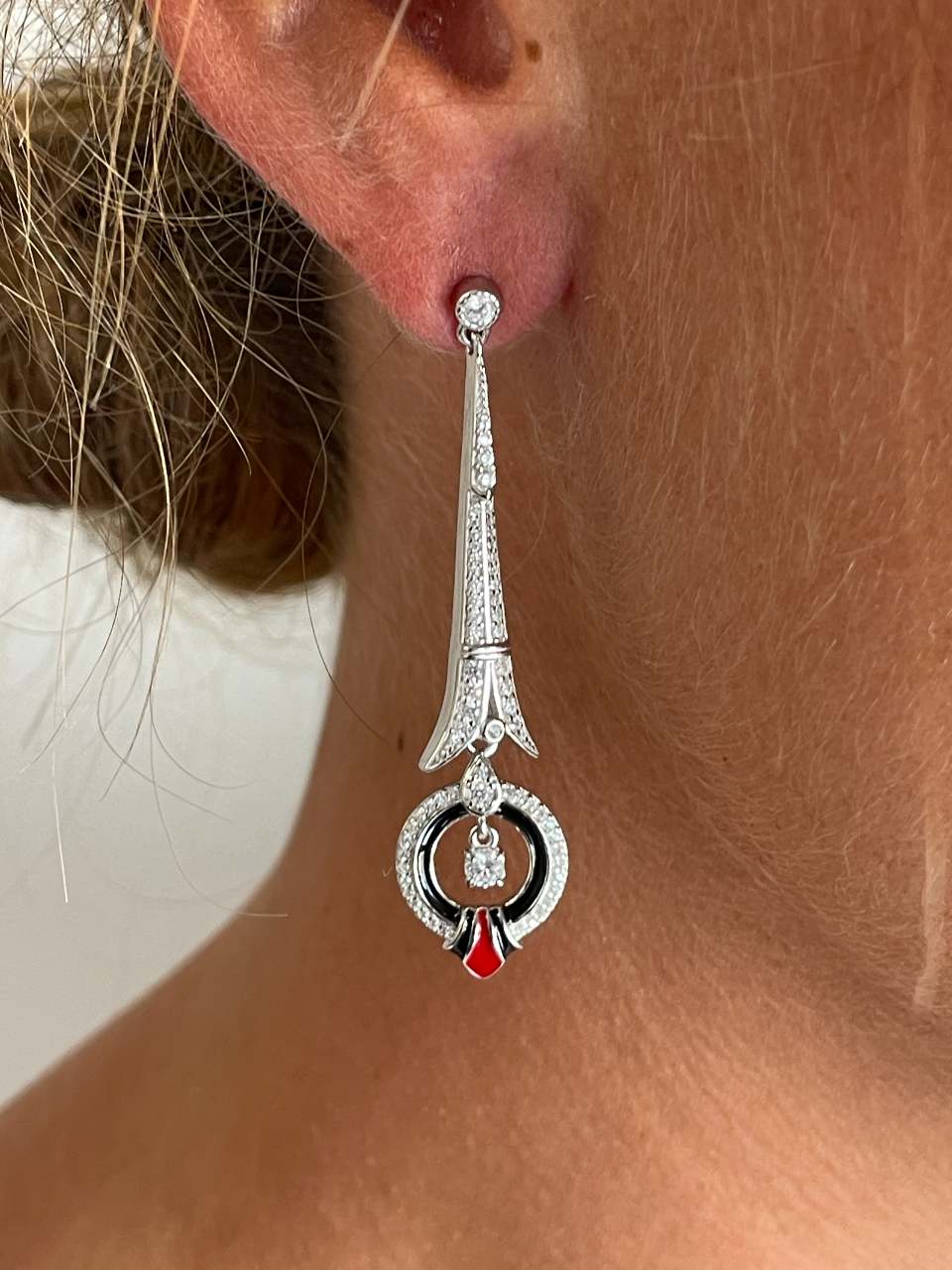 Pendientes CAULKER largos en color esmeralda/ zafiro