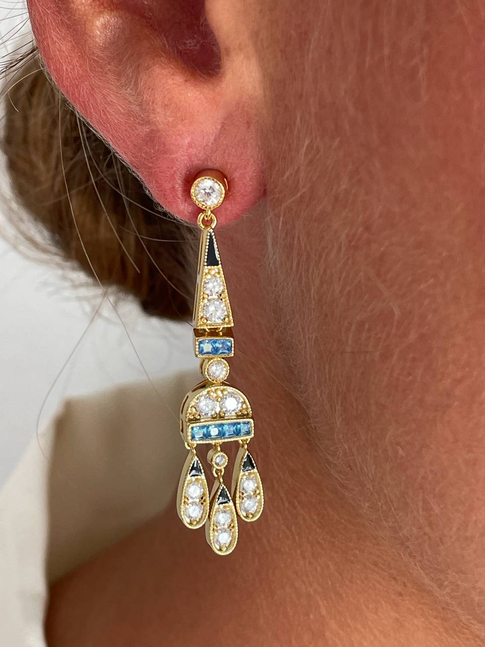 Pendientes CORN art decó, en plata de ley/ baño de oro amarillo 18 ktes