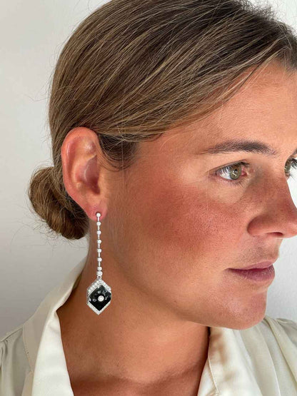 Pendientes BARACOA largos en esmalte negro y circonitas