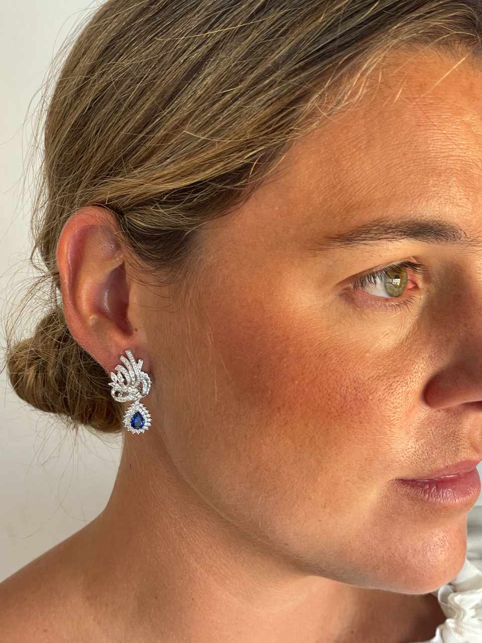 Pendientes SABOGA desmontables en plata con circonitas