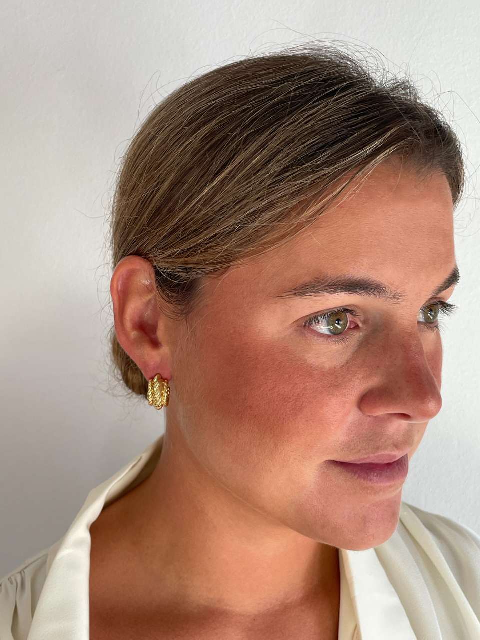 Argollas MUCURA, en plata 1ª ley bañada oro