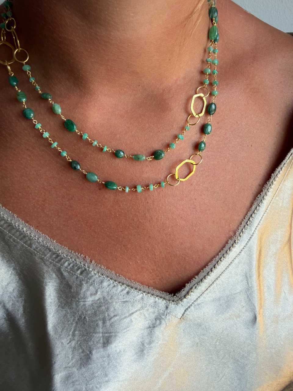 MELON necklace in sterling silver with 18k gold plating and emeralds