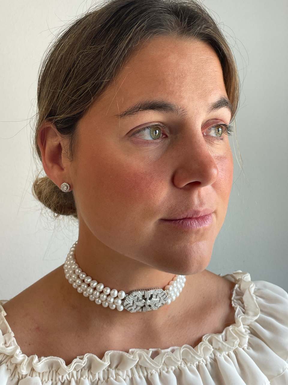 Choker CARLOTA de perlas chinas con centro de plata y circonitas