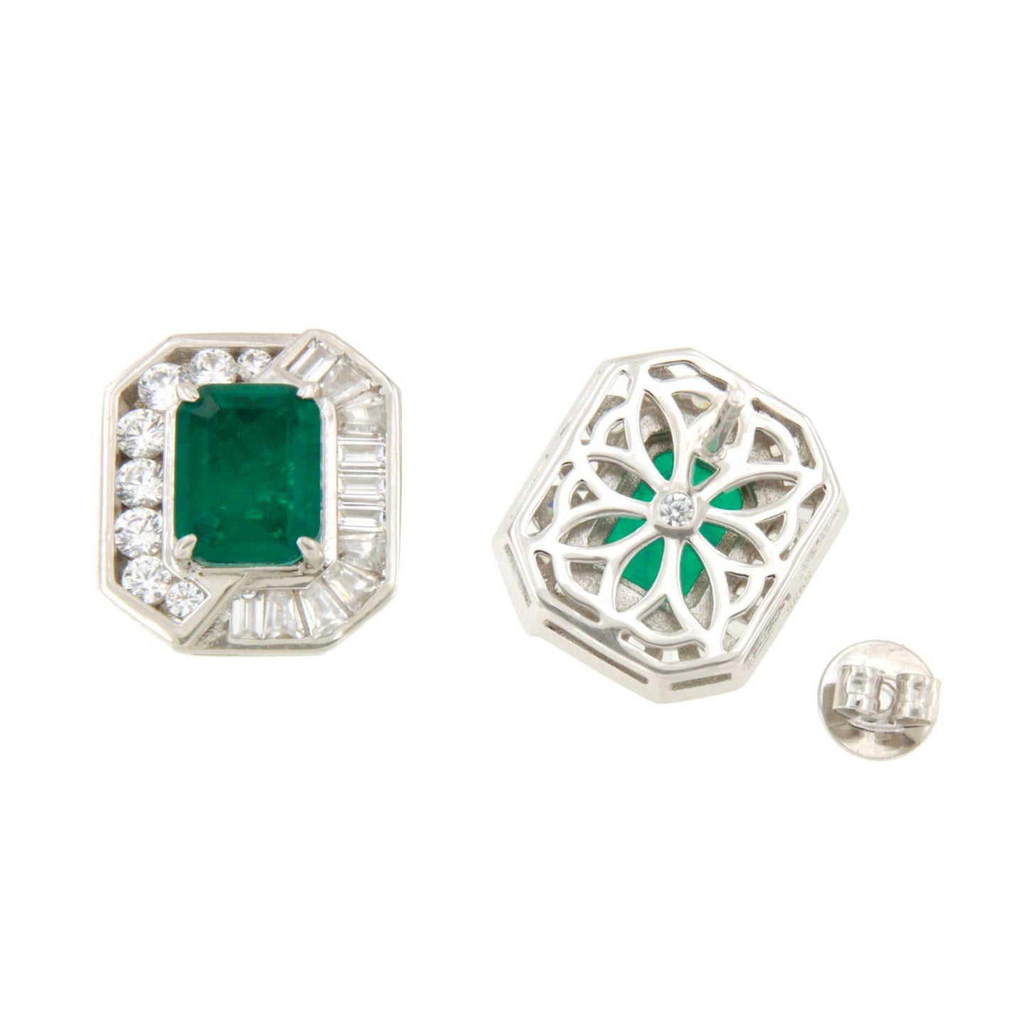 Pendientes cortos ZITA en plata primera ley con cuarzo color esmeralda