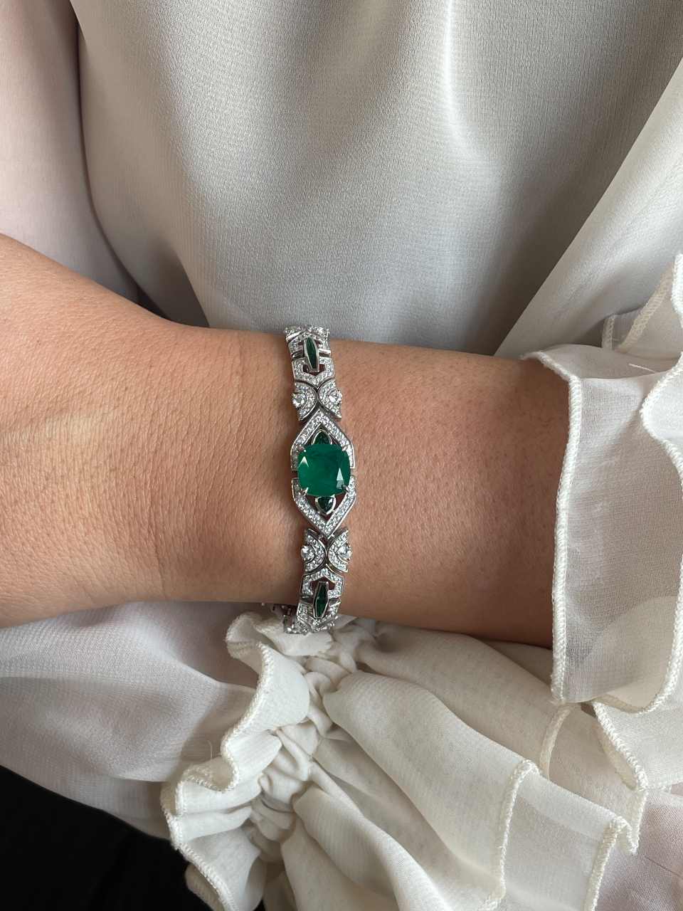 Pulsera CIXI de plata 1ª ley rodiado con circonitas y cuarzos esmeralda