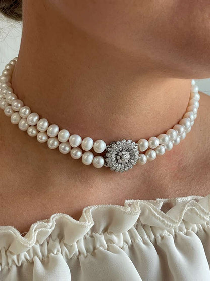 Choker LEONOR de perlas chinas con centro de plata y circonitas