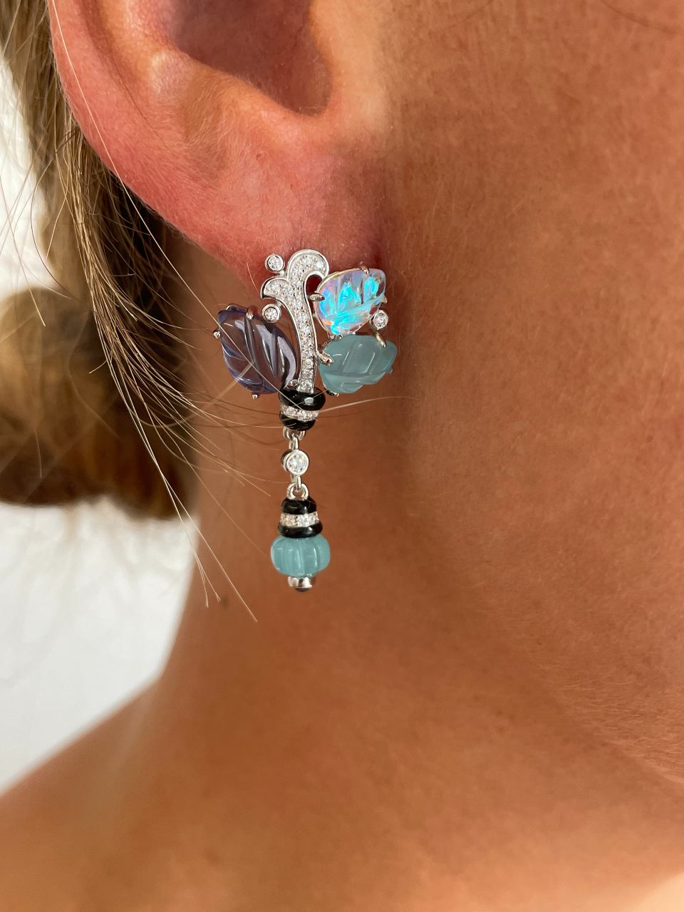 Pendientes PUNTILLA , en plata 1ª ley con tutti frutti azules y lila
