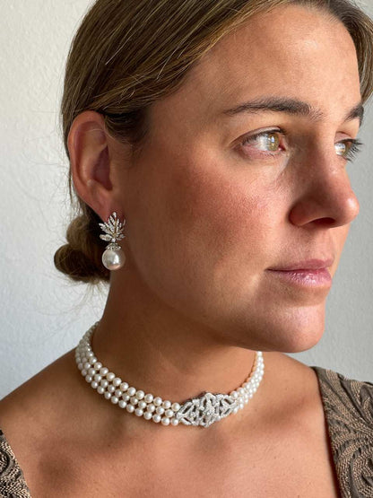 Choker SIRENA de perlas chinas con centro de plata y circonitas