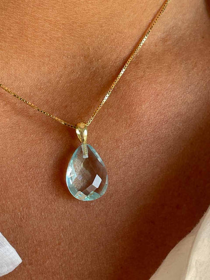 Colgante COLETTE con cuarzos de colores en plata con baño de oro 18 kilates