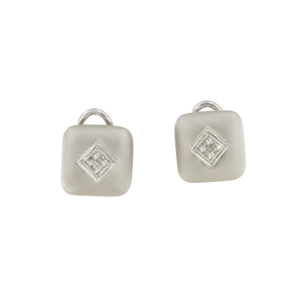 CAIMITO star earrings in 18k white gold with diamonds and baguettes