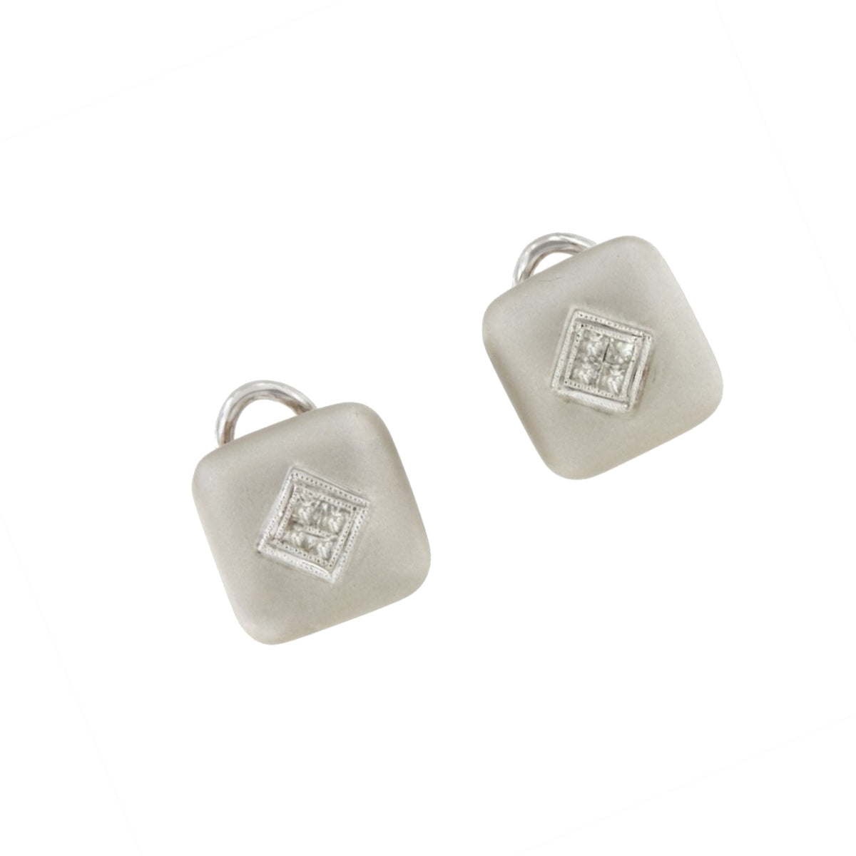 CAIMITO star earrings in 18k white gold with diamonds and baguettes