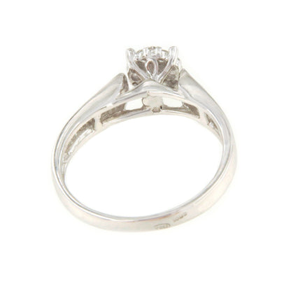 LEEDS oval ring in 18k white gold with diamonds and baguettes.