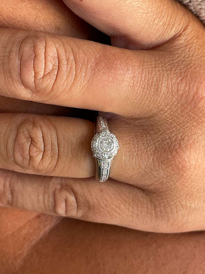 SENS solitaire ring with diamonds in 18-karat white gold