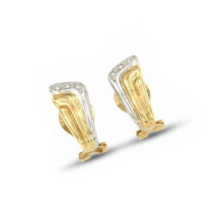PEUMO short earrings in 18-karat yellow gold and diamonds.