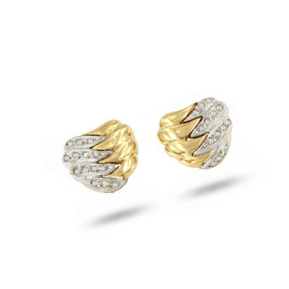 PEUMO short earrings in 18-karat yellow gold and diamonds.