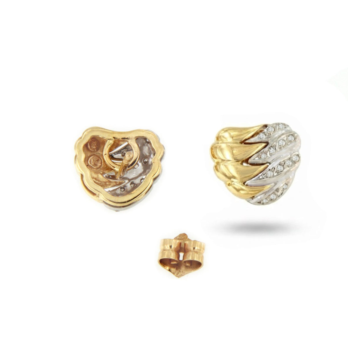 PEUMO short earrings in 18-karat yellow gold and diamonds.