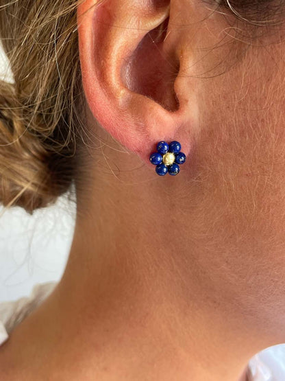 PEUMO short earrings in 18-karat yellow gold and diamonds.