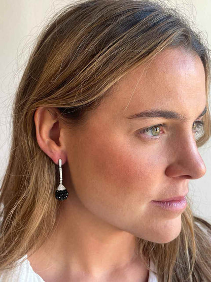 LINDE onyx knob with 18k white gold cap and detachable diamonds.