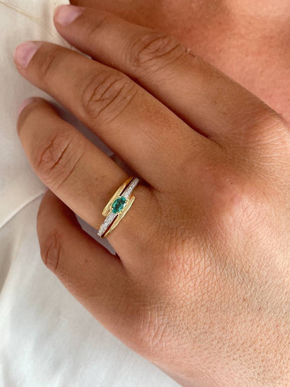 Anillo RASA zafiro, esmeralda o rubi y brillantes en oro de 14 ktes
