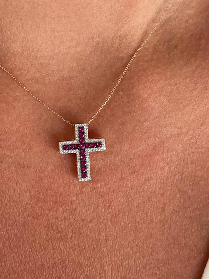 Cruz MINBO con zafiros o rubies con brillantes en oro 14 ktes