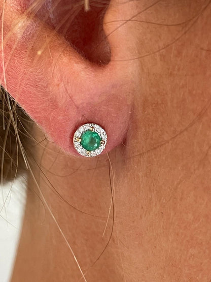 Pendientes KIGALI en esmeralda y brillantes en oro amarillo de 14 ktes