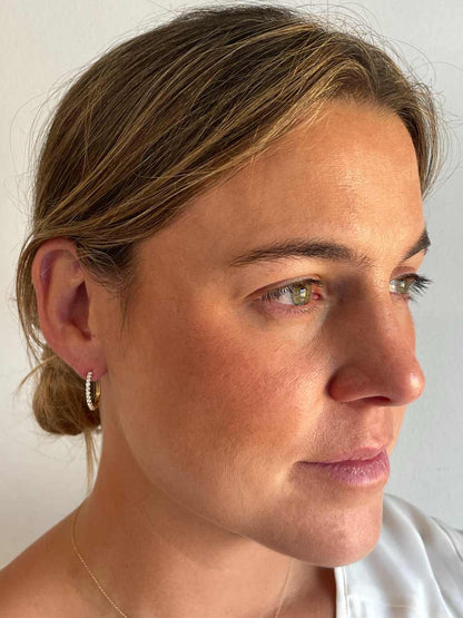 Pendientes EREVAN argollas en oro amarillo de 14 kilates y diamantes