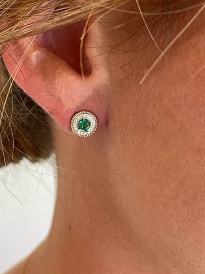 Pendientes ZARA en esmeralda y brillantes en oro amarillo de 14 ktes