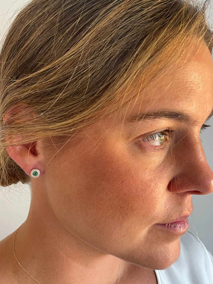 Pendientes ZARA en esmeralda y brillantes en oro amarillo de 14 ktes