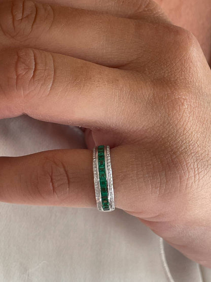 Alianza BRESCA carret de esmeraldas con brillantes en oro blanco de 14 ktes
