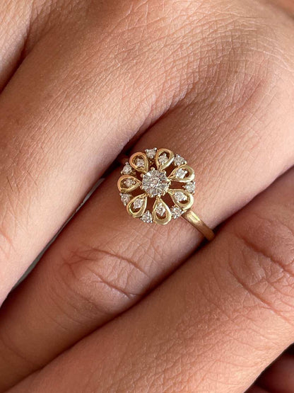 Anillo RADO con brillantes en oro amarillo y blanco de 14 ktes.