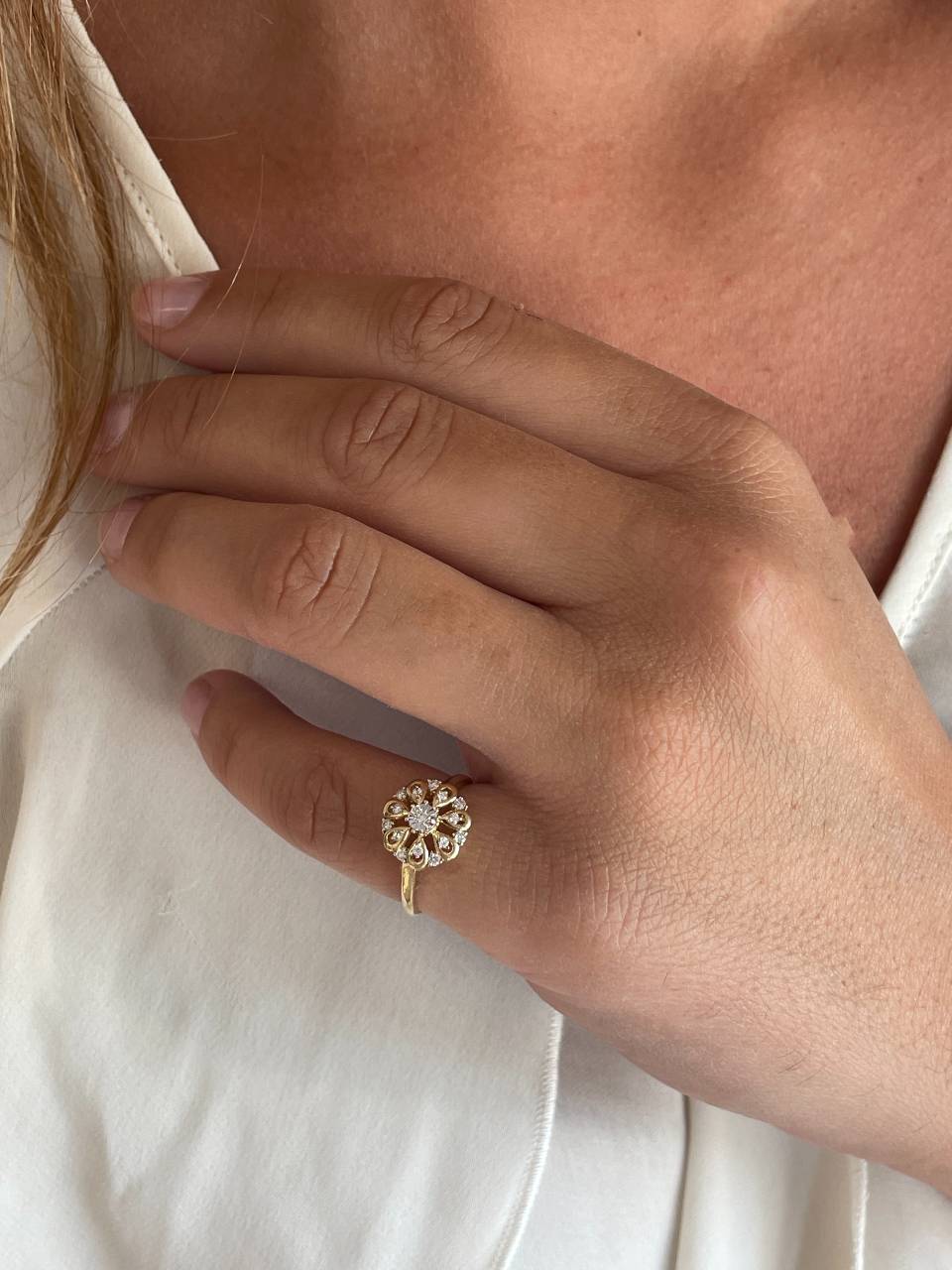 Anillo RADO con brillantes en oro amarillo y blanco de 14 ktes.