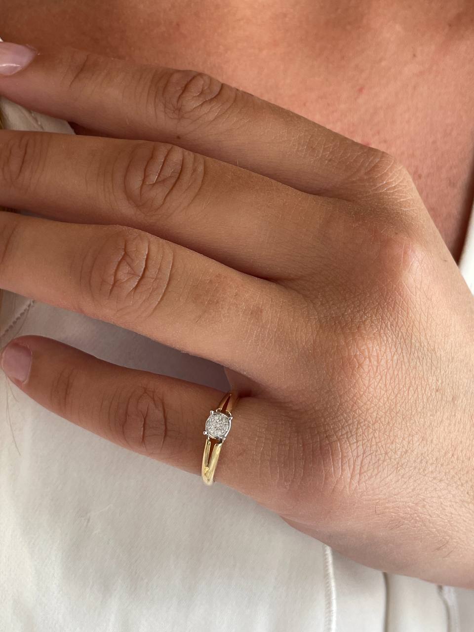 Anillo PIALIM con brillantes en oro amarillo y blanco de 14 ktes.