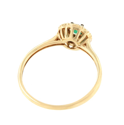 Anillo DIRNA con esmeralda y brillantes en oro amarillo y blanco de 14 ktes.