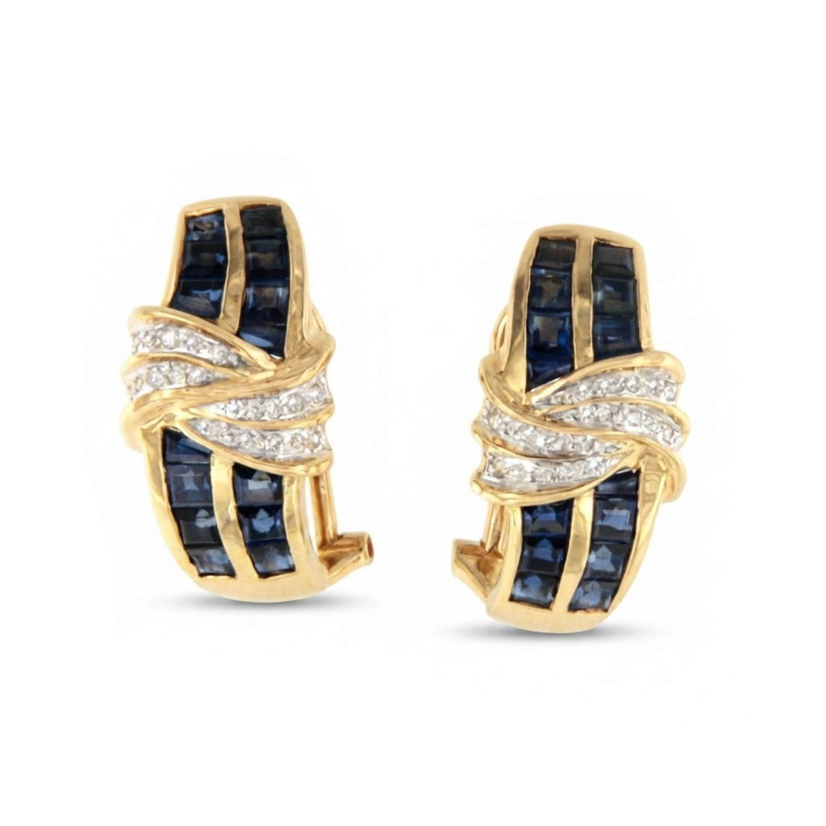 PEUMO short earrings in 18-karat yellow gold and diamonds.
