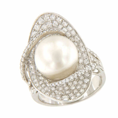 Anillo RIPOLLET en oro blanco 18 kilates con perla australiana y brillantes.