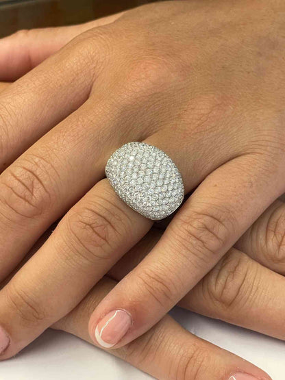 Anillo PALAMOS de oro blanco de 18 ktes con brillantes en pavé.