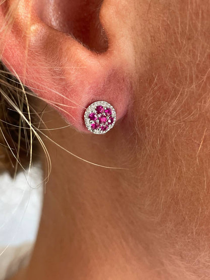 Pendientes PESARO  dormilones desmontables en oro blanco 18 ktes  con piedras.