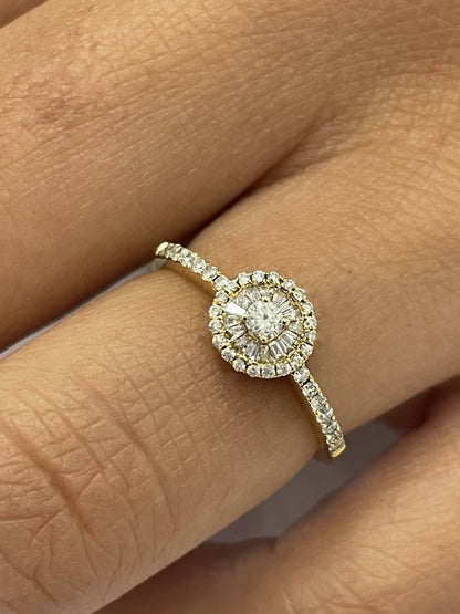 CEPHEUS, anillo de oro amarillo con diamantes