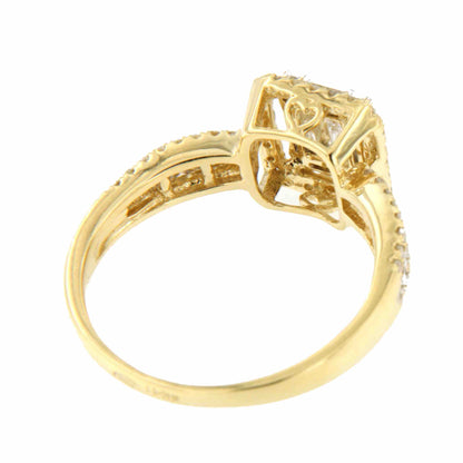 Anillo DEVIL  centro de diamante en oro amarillo de 18 ktes.