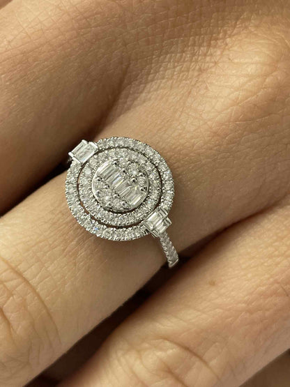 Anillo MACETERO en oro blanco de 18 kilates con baguettes y brillantes