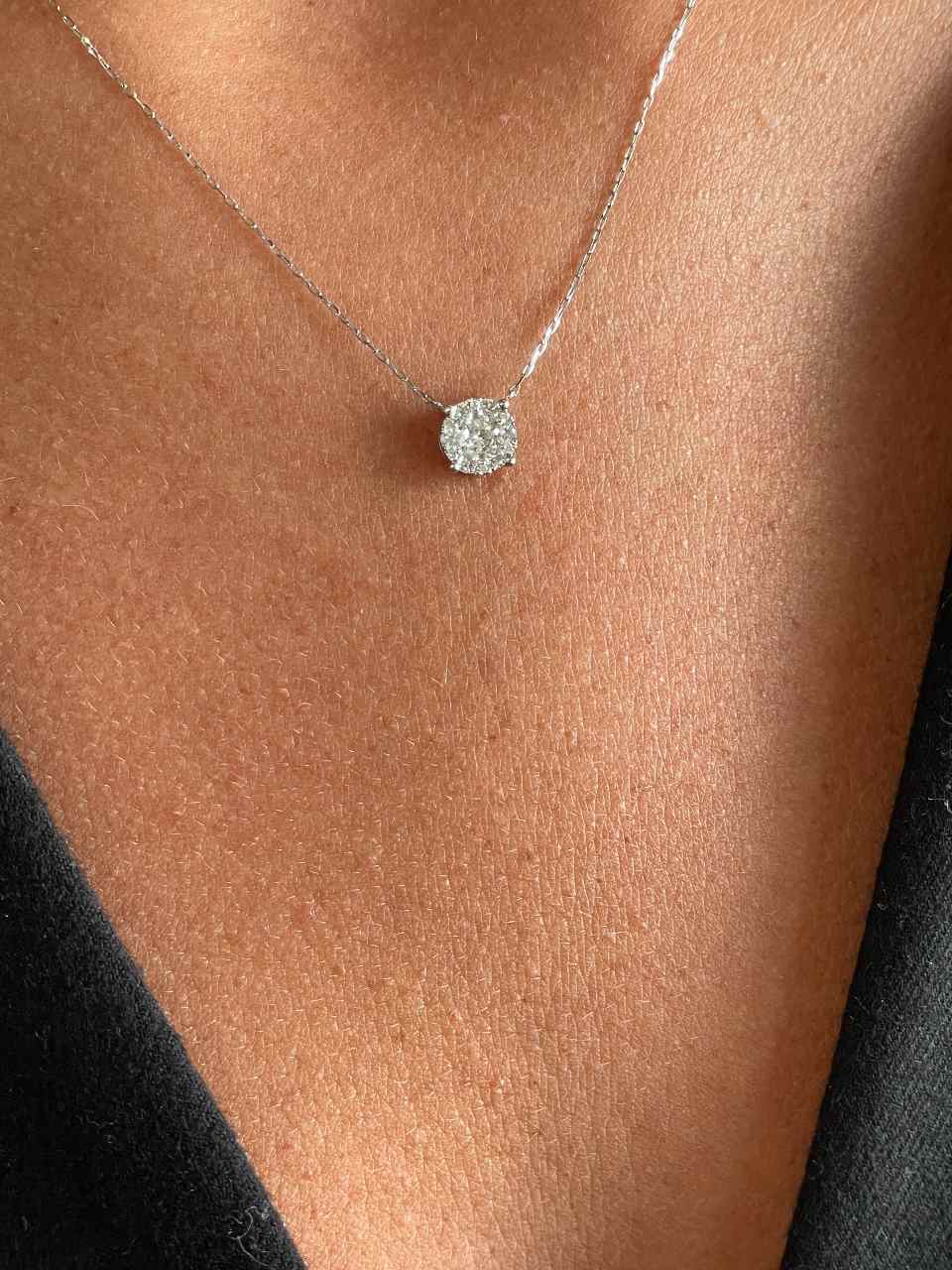 Gargantilla CUPUA con colgante  centro oro blanco 18 ktes y brillantes