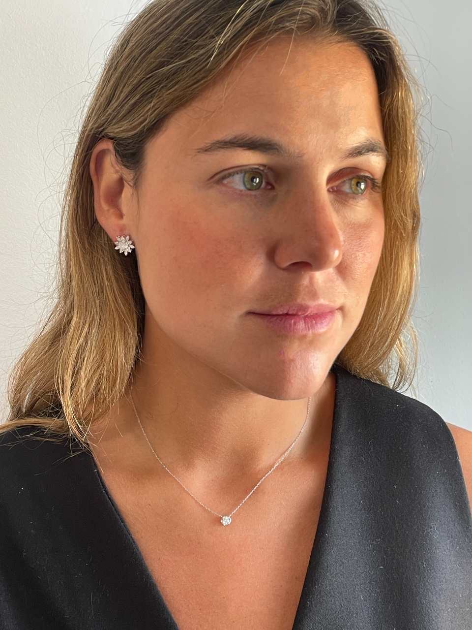 Cadenita SERBAL con dije solitario de brillante en oro blanco 18 ktes