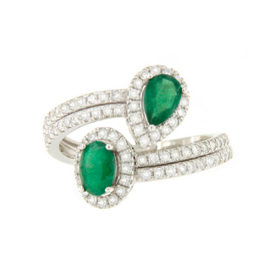 Anillo NONI tu y yo con esmeralda y brillantes en oro blanco de 18 ktes