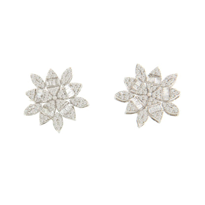 Pendientes JABOTICA estrella en oro blanco 18 ktes con brillantes y baguettes
